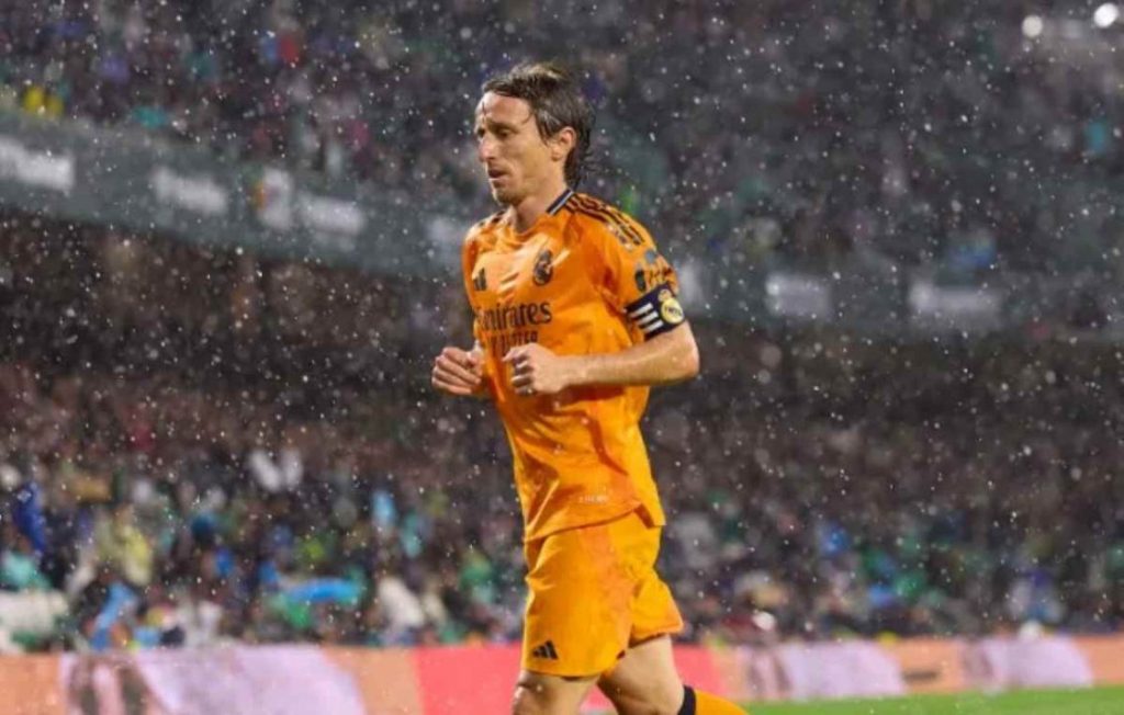 โอ้โห! เรอัล มาดริด อาจต่อสัญญาโมดริชแบบพลิกล็อก! เหตุผลชวนตะลึง!! โอ้โห! เรอัล มาดริด อาจต่อสัญญาโมดริชแบบพลิกล็อก! เหตุผลชวนตะลึง!!