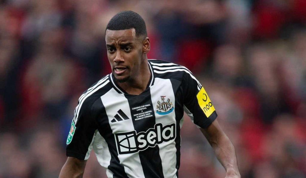 พรีเมียร์ลีกสะเทือน! อิซัคขู่ทุบเพดานค่าเหนื่อย นิวคาสเซิลเจอศึกหนัก ลิเวอร์พูลจ้องตาเป็นมัน