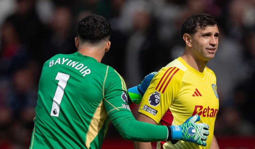 สุดช็อก! วิลล่าปิดประตูตาย แมนยูฯ ฝันสลายคว้า "เอมิเลียโน่ มาร์ติเนซ" เฝ้าเสา