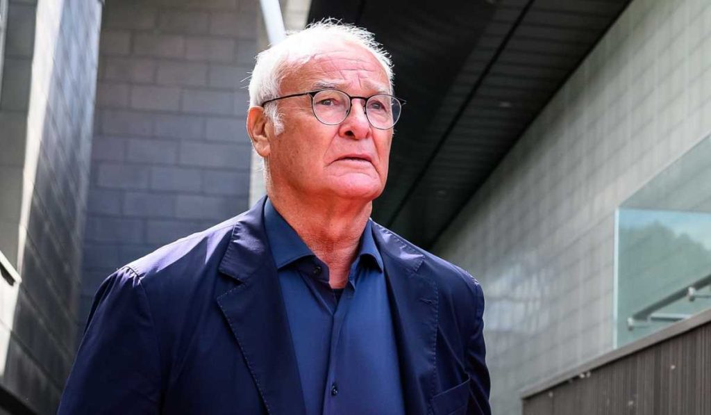 โรมาเดือดร้อน! รานิเอรีเผยวิกฤตการเงิน-ซานโช่ล่ม!  (Roma วิกฤต! Ranieri เผยปัญหาการเงิน-Sancho พลาด!)