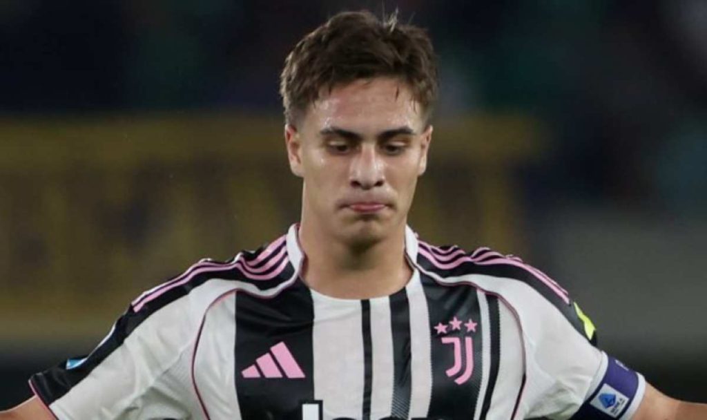 หัวใจจะวาย! ยูเวนตุสเจอศึกหนัก 3 ทีมดังรุมทึ้ง "เคนัน ยิลดิซ" หัวใจจะวาย! ยูเวนตุสเจอศึกหนัก 3 ทีมดังรุมทึ้ง "เคนัน ยิลดิซ"