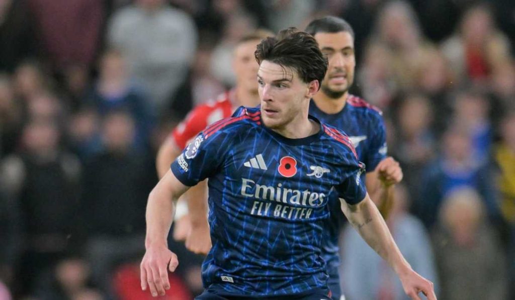 สุดช็อก! ราชันชุดขาวทุ่มทุนมหาศาลล่าตัว "ข้าว" ชน "บาร์โกล่า" เสริมทัพปี 2026, ไก่เดือยทองจ้องงาบ "โรดรีโก้"! สุดช็อก! ราชันชุดขาวทุ่มทุนมหาศาลล่าตัว "ข้าว" ชน "บาร์โกล่า" เสริมทัพปี 2026, ไก่เดือยทองจ้องงาบ "โรดรีโก้"!