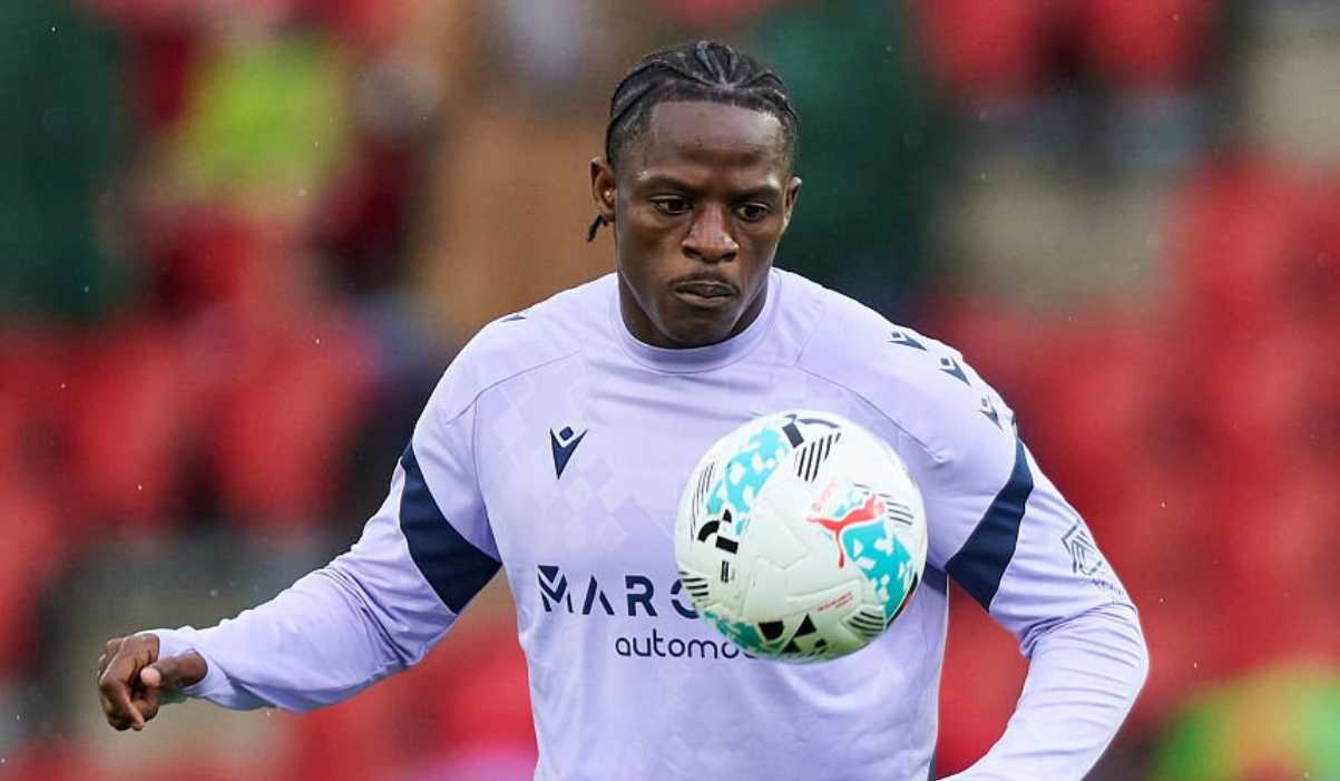 สุดช็อก! บาร์ซ่าเล็งดาวรุ่ง "เอ็ตต้า เอยอง" ขึ้นแท่นทายาท "เลวานดอฟสกี้" แต่ต้องรอฟ้าเปิด?