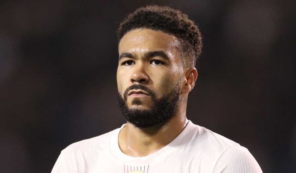 หัวหน้าทีมสิงห์บลูส์ฉุน! ติงเพื่อนร่วมทีมหลังทำแต้มหลุดมือที่อาเซอร์ไบจาน (Jud Hua Na Thim Sing Blu Choon! Ting Phuean Ruam Thim Lang Tham Taem Lut Mue Thi Asai Bai Chan) หัวหน้าทีมสิงห์บลูส์ฉุน! ติงเพื่อนร่วมทีมหลังทำแต้มหลุดมือที่อาเซอร์ไบจาน (Jud Hua Na Thim Sing Blu Choon! Ting Phuean Ruam Thim Lang Tham Taem Lut Mue Thi Asai Bai Chan)