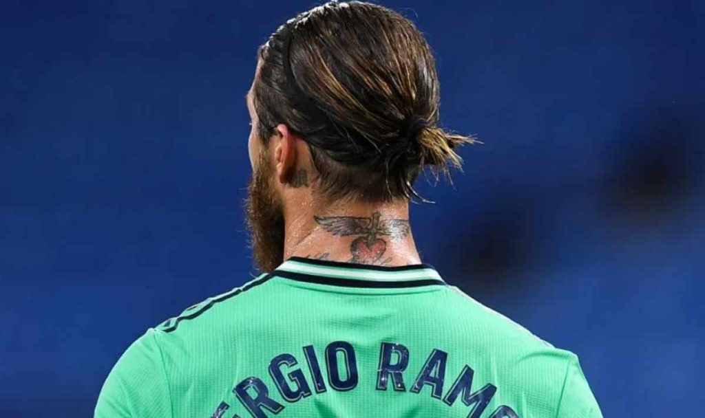 พาดหัวข่าว: รามอส จุดประกายข่าวลือหวนคืนชุดขาว! "ราชันชุดขาว" มีลุ้นได้ตำนานกลับรัง?