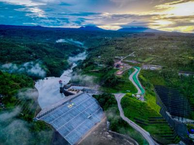 ช็อก! เปิดแผนลับรัฐบาล "โครงสร้างพื้นฐาน" ไม่ได้สร้างแค่ตึก! มีอะไรซ่อนอยู่อีก?! (Chok! Pert Plaan Lap Ratthaban "Krohngsang Phuenthan" Mai Dai Sang Khae Tuek! Mee Arai Son Yu Ik?!)