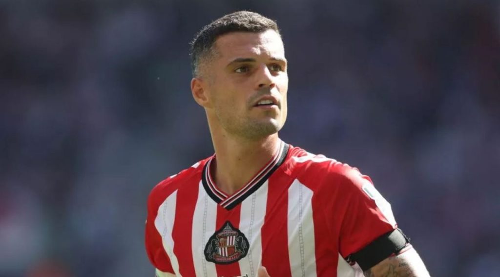 เปิดโผ 10 แข้งย้ายทีม 'โคตรคุ้ม' พรีเมียร์ลีก 2025/26! ไม่ใช่แค่ราคาแพงก็ปังเสมอไป... ใครคือดีลเซอร์ไพรส์ที่พลิกโฉมทีม?