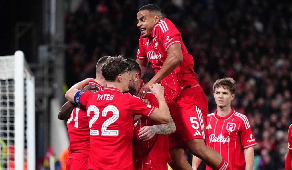 สุดช็อก! บาร์ซ่าเล็งกองหลังค่าตัวมหาศาล ท่ามกลางวิกฤตการเงินสโมสร