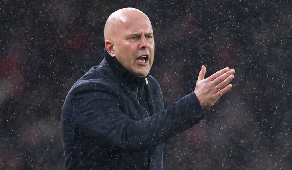 พลิกโฉมหน้าหงส์แดง! สล็อตสั่งลุย FA คัพเต็มสูบ...นี่คือถ้วยเดียวที่เหลืออยู่ให้กอบกู้ศักดิ์ศรี?