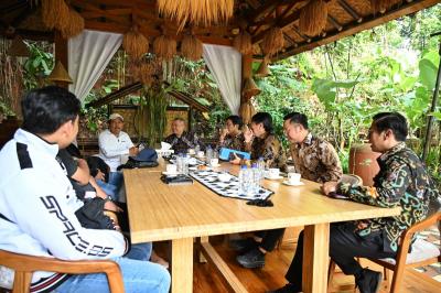 ช็อก! อินโดฯ เตือนภัยจราจรชวาตะวันตกช่วงเลบาราน 2026: จุดเสี่ยงไหนต้องเลี่ยง? คนเดินทางนับร้อยล้านห้ามพลาด!