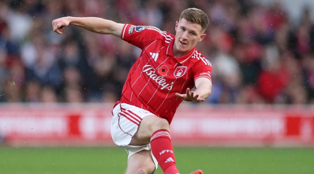 ศึกแย่งชิงเดือด! บาเยิร์น มิวนิค โดดร่วมวงล่า 'เอลเลียต แอนเดอร์สัน' สตาร์เจ้าป่า ทำแผนเสริมทัพปีศาจแดงสั่นคลอน!