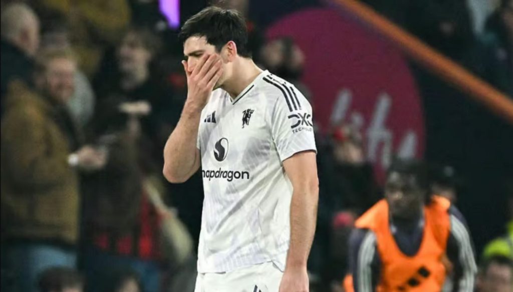 พลิกผัน! ใบแดงแม็กไกวร์จุดเปลี่ยน แมนยูทำแต้มหล่น เจ๊าบอร์นมัธ 2-2 ลุ้นชปล.เหนื่อยหนัก พลิกผัน! ใบแดงแม็กไกวร์จุดเปลี่ยน แมนยูทำแต้มหล่น เจ๊าบอร์นมัธ 2-2 ลุ้นชปล.เหนื่อยหนัก