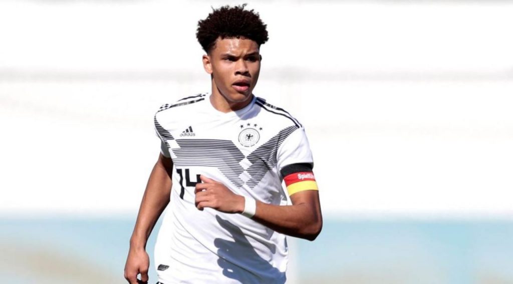 ปืนใหญ่เล็งของดี! แบ็คดาวรุ่งบุนเดสฯ ค่าตัวครึ่งพันล้าน เสริมแกร่งแนวรับก่อนใครเพื่อน?