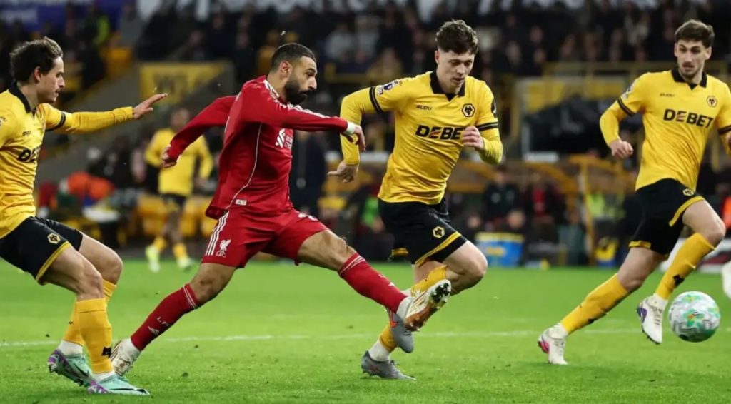 ครองเกมแทบเบ็ดเสร็จ แต่กลับพ่าย! หงส์แดงหัวใจสลาย โดนวูล์ฟสสอยช่วงทดเจ็บ 2-1