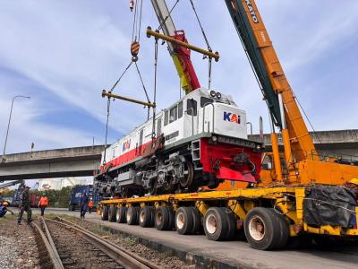 พลิกโฉมการเดินทาง! KAI Logistik ส่ง 'ขุมกำลังเหล็ก' 4 หัวรถจักรยักษ์ข้ามเกาะ เตรียมรับมือคลื่นมหาชนช่วงเทศกาลสำคัญ