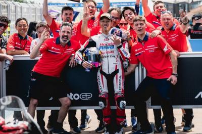 ปริศนาความมั่งคั่งมหาศาล! 'Juragan 99' เศรษฐีใจป้ำ มอบรางวัลให้ดาวรุ่ง Moto3 สร้างประวัติศาสตร์ชาติ... เผยอาณาจักรธุรกิจพันล้านที่ซ่อนอยู่!