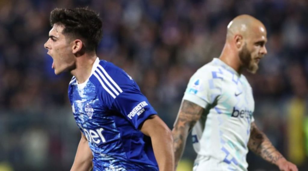 ศึก 7 ประตูสุดระทึก! อินเตอร์ มิลาน พลิกนรกแซงโคโม ทิ้งห่างจ่าฝูง 9 แต้ม!