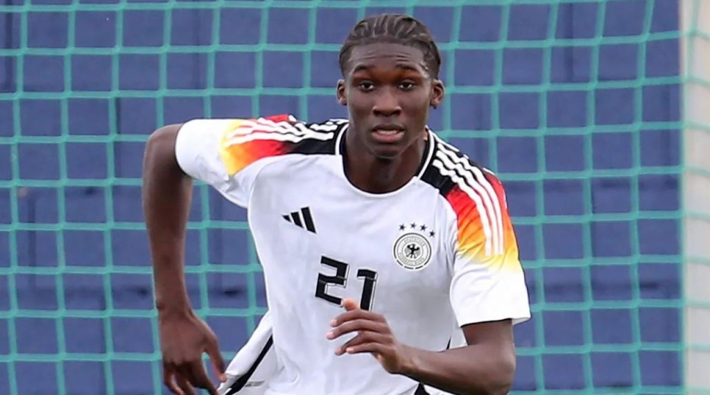 "สาลิกาดง" เขย่าตลาด! "โรมาโน" ชี้เป้า "นิวคาสเซิล" จ่อปิดดีล "วันเดอร์คิด" บุนเดสลีกา ค่าตัว 50 ล้านยูโร! "สาลิกาดง" เขย่าตลาด! "โรมาโน" ชี้เป้า "นิวคาสเซิล" จ่อปิดดีล "วันเดอร์คิด" บุนเดสลีกา ค่าตัว 50 ล้านยูโร!