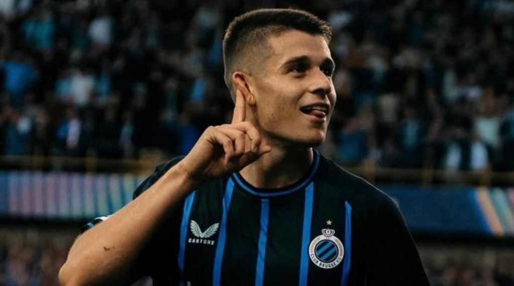 ศึกชิงดาวรุ่ง 520 ล้าน! สองอริร่วมเมืองลอนดอน "ไก่เดือยทอง-ปืนใหญ่" เปิดฉากแย่งกองหน้าฟอร์มฮอต! ศึกชิงดาวรุ่ง 520 ล้าน! สองอริร่วมเมืองลอนดอน "ไก่เดือยทอง-ปืนใหญ่" เปิดฉากแย่งกองหน้าฟอร์มฮอต!