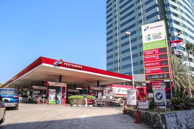 พลิกโฉมหน้าปั๊ม! Pertamina ช็อกตลาด ประกาศลดราคาน้ำมันพรีเมียมหลายชนิด เริ่ม 1 ก.ค. 2569 เตรียมเฮรับปีหน้า! ราคาไหนลด-ราคาไหนตรึง เช็กด่วน!