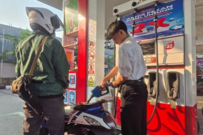 ช็อกวงการพลังงาน! Pertamina อินโดฯ ประกาศลดราคาน้ำมันเบนซินพรีเมียมครั้งใหญ่ ผู้ใช้รถยิ้มแก้มปริ!