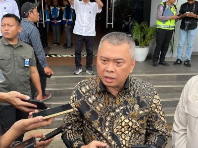 พลิกโฉมวงการขนส่ง! รัฐมนตรีคมนาคมชื่นชม Gojek สร้างมาตรฐานใหม่ ส่งคนขับในตำนาน 70 ชีวิต บินลัดฟ้าสู่ดินแดนศักดิ์สิทธิ์! สวัสดิการแบบนี้ใครๆ ก็อยากได้!