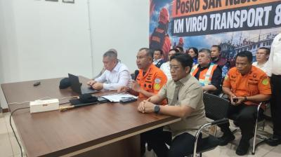 ด่วนที่สุด! เรือเฟอร์รี่ KMP Virgo Transport 8 เผชิญวิกฤตกลางทะเลชวา: เอียงกะเท่เร่-ขาดการติดต่อ! ชะตากรรม 243 ชีวิตและสินค้ามูลค่ามหาศาลแขวนอยู่บนเส้นด้าย! กรมเจ้าท่าเร่งประสานงานกู้ภัยครั้งใหญ่