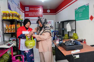 หัวข้อข่าว: พลิกโฉมเศรษฐกิจฐานราก! Pertamina รุกหนักส่งก๊าซ LPG 3 กก. ผ่านเครือข่ายสหกรณ์ Merah Putih หวังกระจายพลังงานสู่ชุมชนทั่วประเทศ